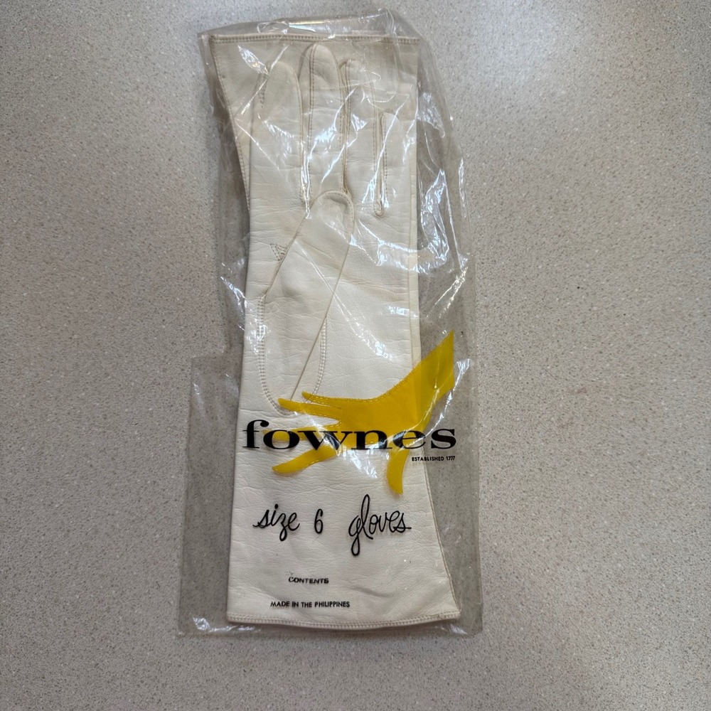 Fownes Vintage White Leather Opera Gloves Washable Kidskin West Germany Size 6.5